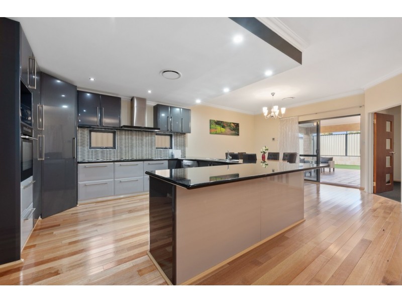 3 Westbury Lane, Madeley WA 6065