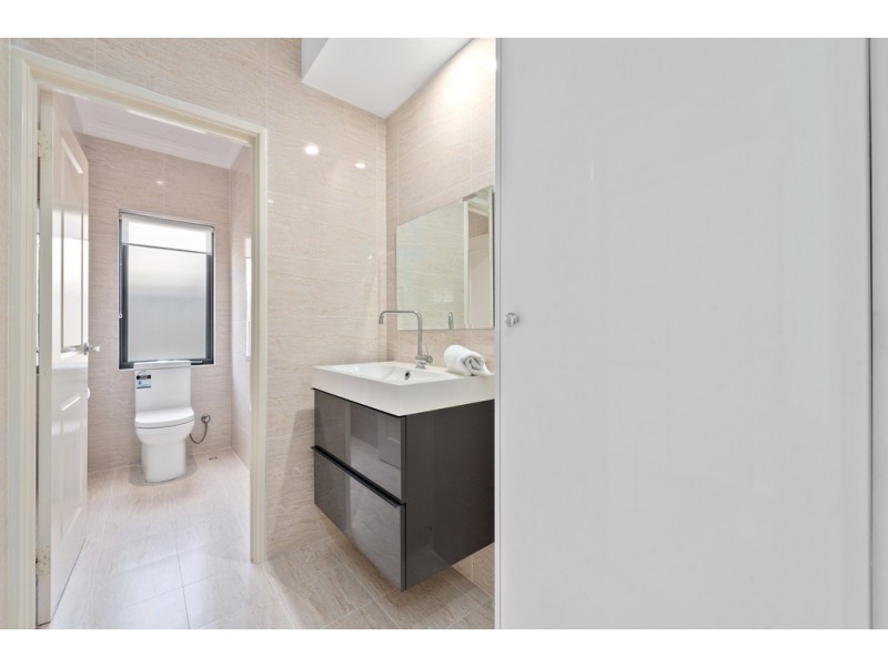 3 Westbury Lane, Madeley WA 6065