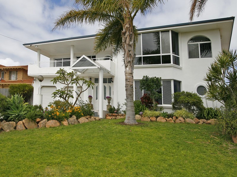 6 Solander Road, Hillarys WA 6025