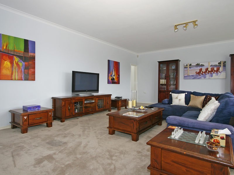 6 Solander Road, Hillarys WA 6025