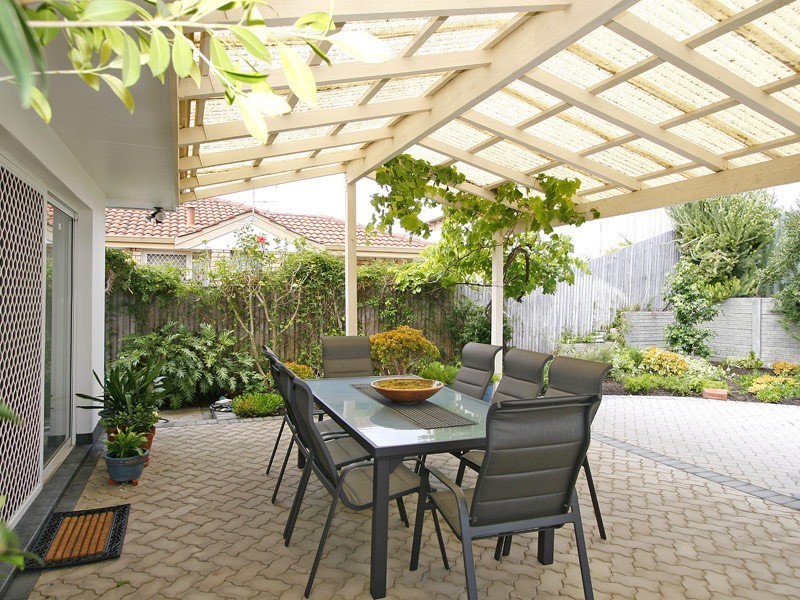 6 Solander Road, Hillarys WA 6025