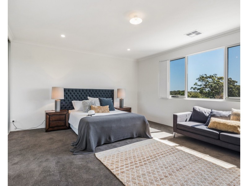 553 Beach Road, Duncraig WA 6023