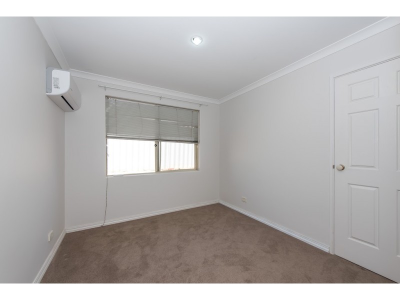 14 Chadlington Drive, Padbury WA 6025