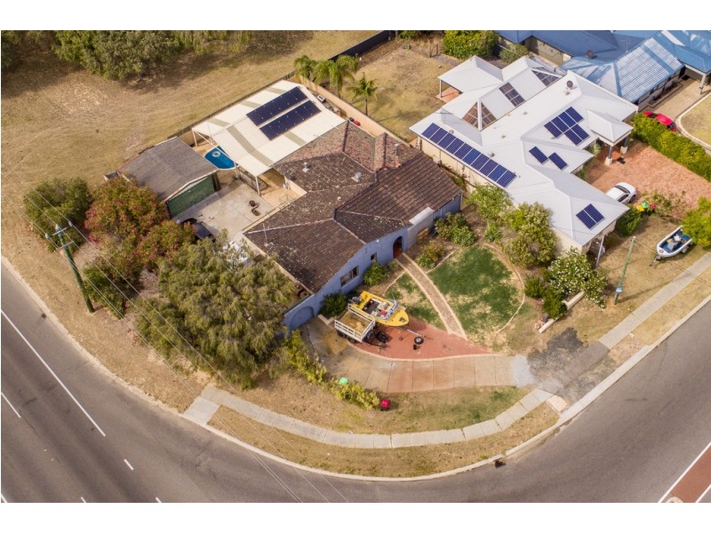 16 Cambria Street, Kallaroo WA 6025