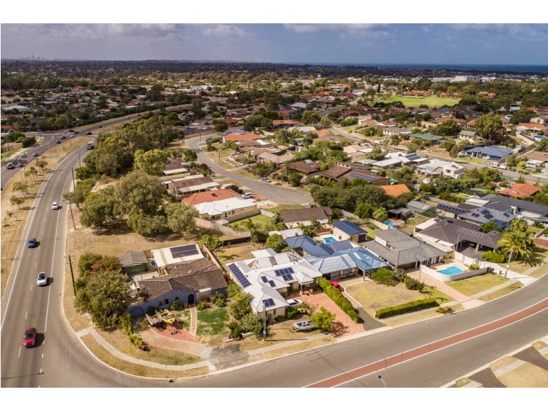 16 Cambria Street, Kallaroo WA 6025