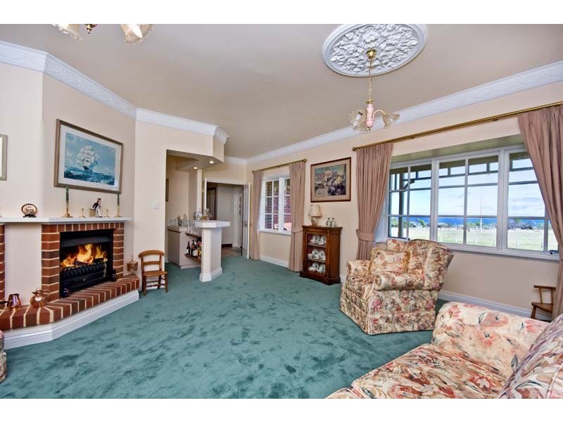 9 Kilarney Heights, Kallaroo WA 6025