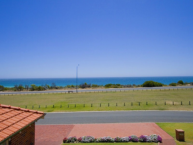 9 Kilarney Heights, Kallaroo WA 6025
