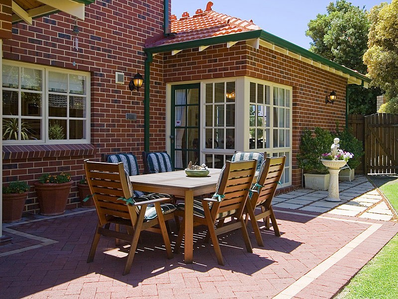 9 Kilarney Heights, Kallaroo WA 6025