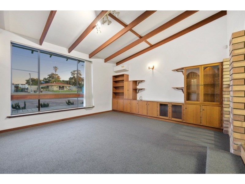 27 Walter Way, Hamersley WA 6022