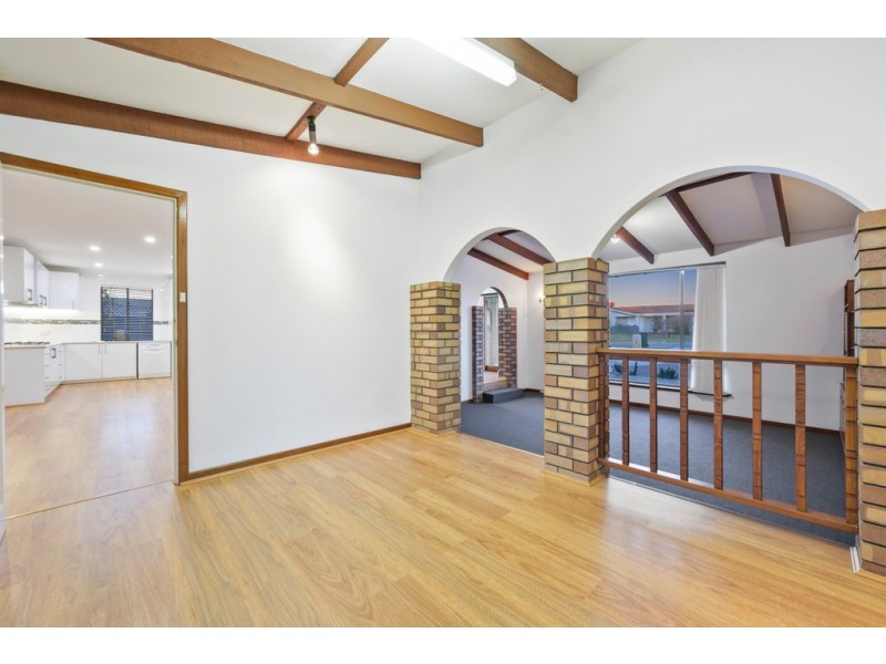 27 Walter Way, Hamersley WA 6022