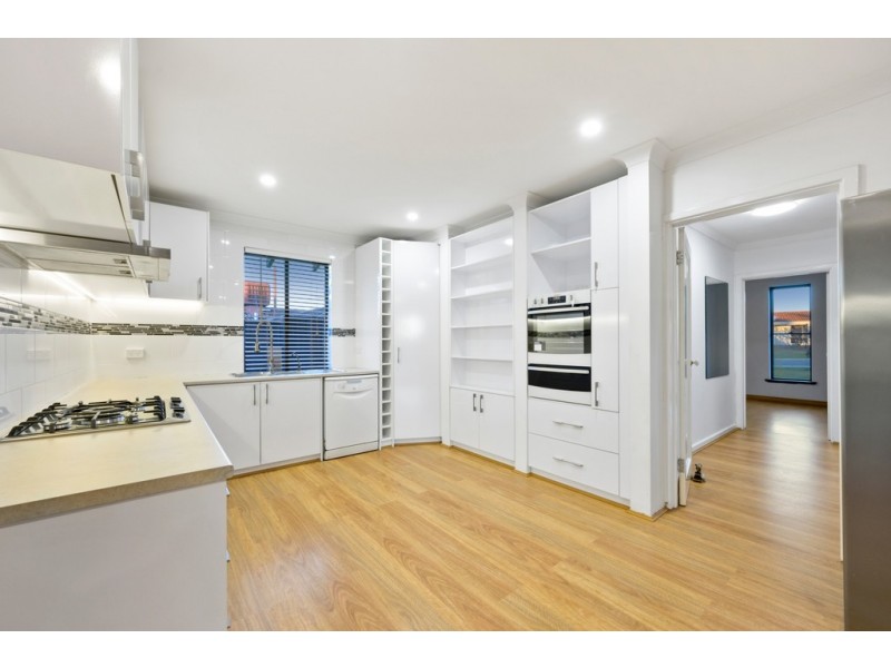 27 Walter Way, Hamersley WA 6022