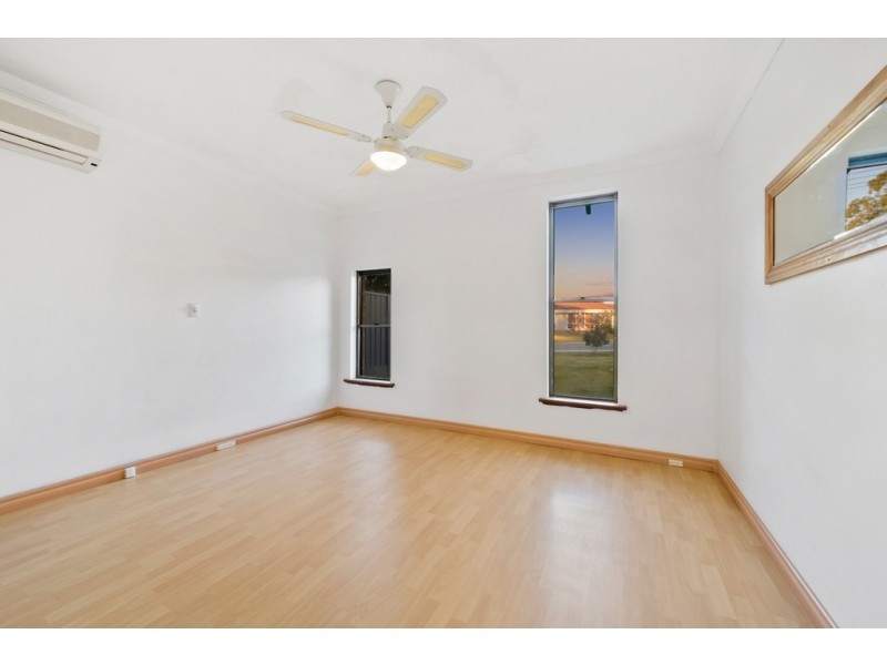 27 Walter Way, Hamersley WA 6022