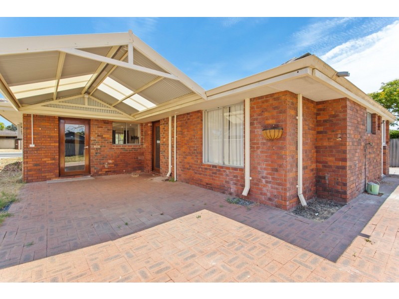 16 Kingsley Drive, Kingsley WA 6026