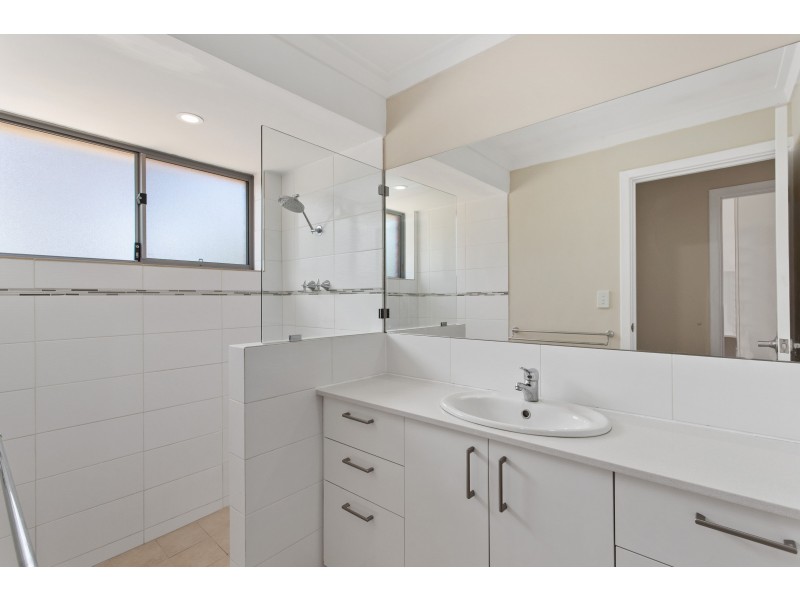 16 Kingsley Drive, Kingsley WA 6026