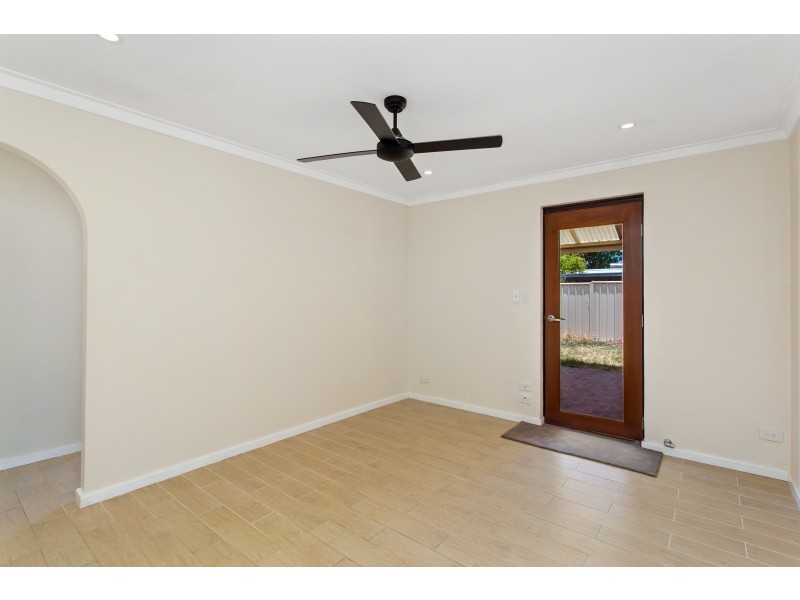 16 Kingsley Drive, Kingsley WA 6026