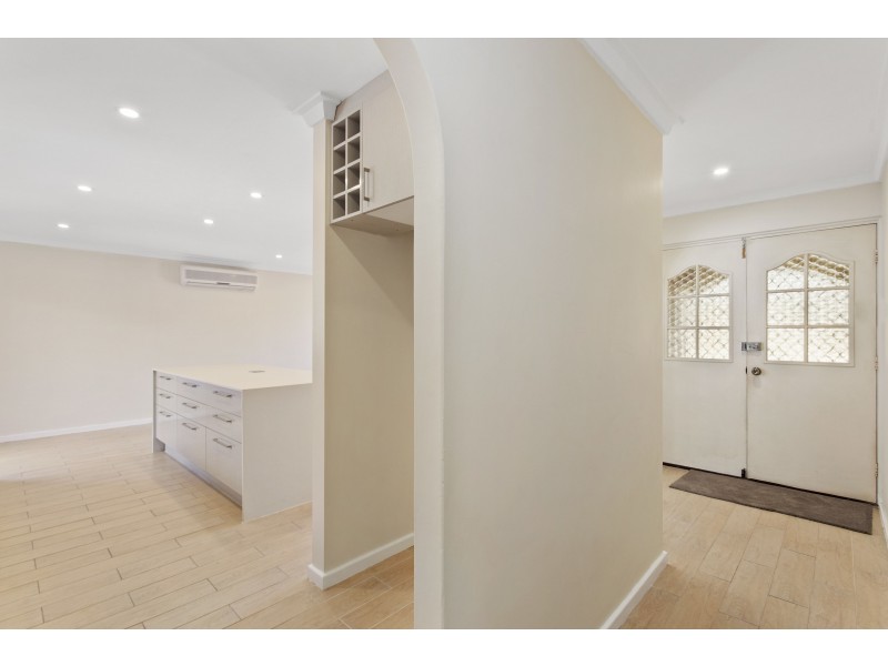 16 Kingsley Drive, Kingsley WA 6026