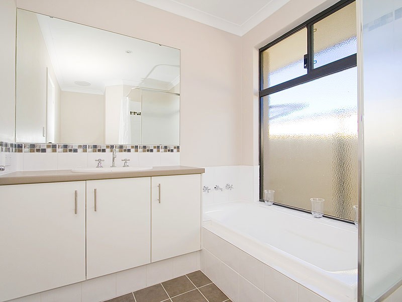 1 Lomita Link, Clarkson WA 6030