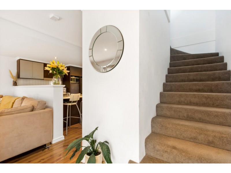 50 Hollins Bend, Madeley WA 6065