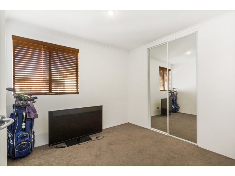 50 Hollins Bend, Madeley WA 6065