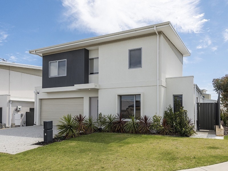 14 Laila Turn, Madeley WA 6065