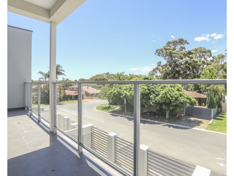 1/51 Sycamore Drive, Duncraig WA 6023