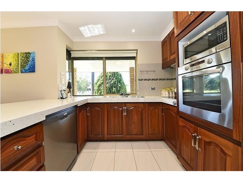 1a New Cross Road, Kingsley WA 6026