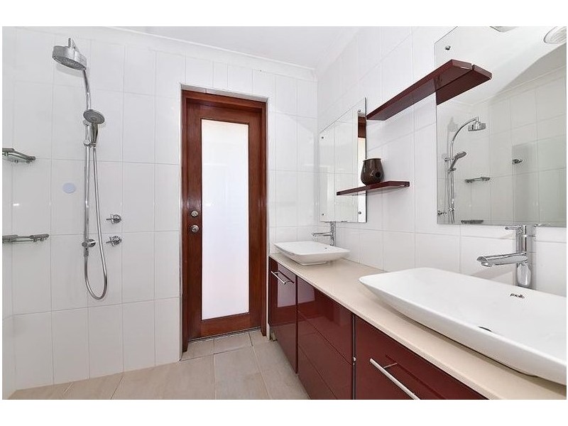 1a New Cross Road, Kingsley WA 6026