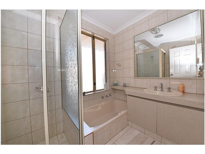 1a New Cross Road, Kingsley WA 6026