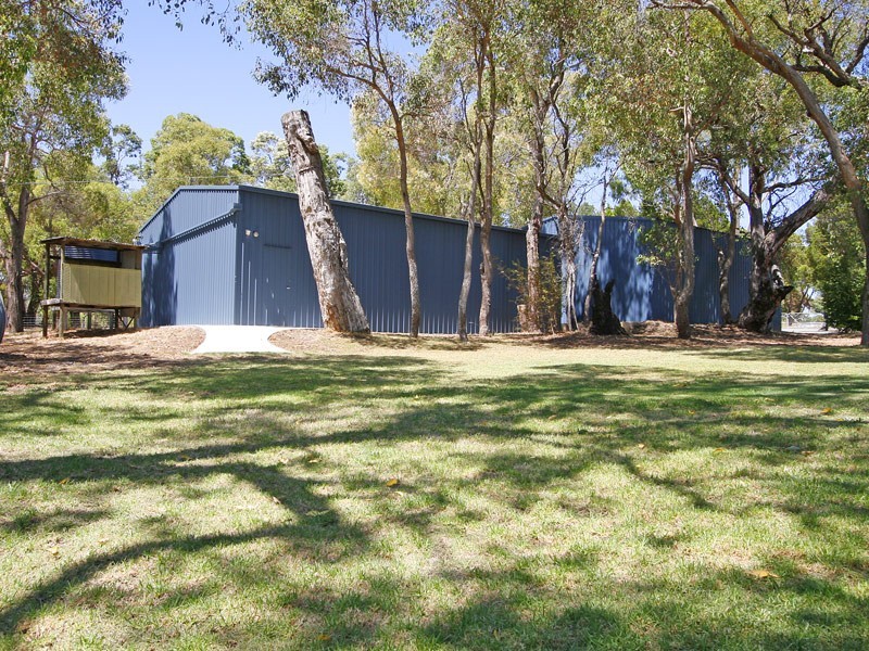 100 Garden Park Drive, Wanneroo WA 6065