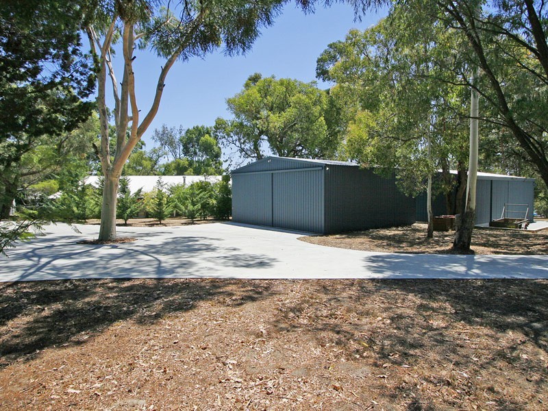 100 Garden Park Drive, Wanneroo WA 6065