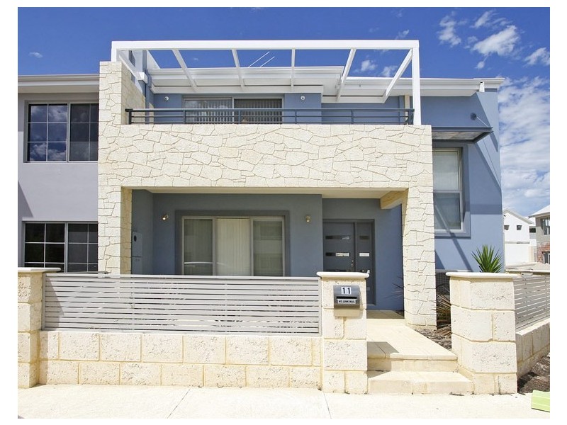 11 Fenian Pass, Hillarys WA 6025