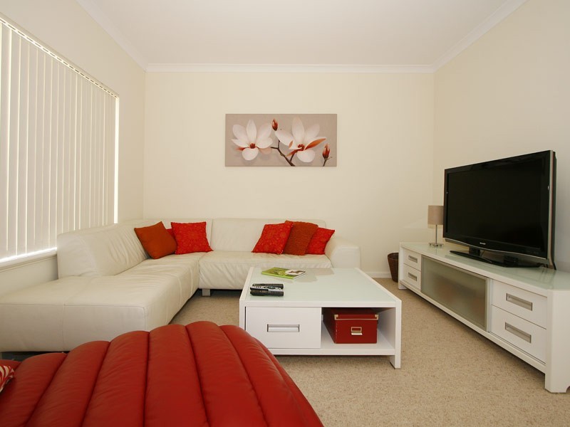 11 Fenian Pass, Hillarys WA 6025