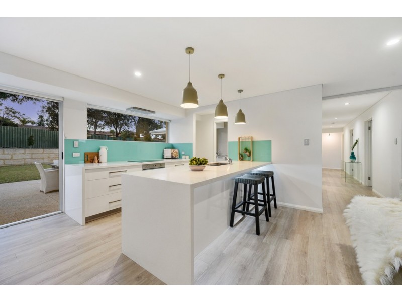 124 Coolibah Drive, Greenwood WA 6024