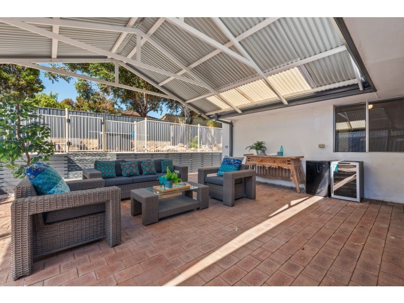 22 Tifera Circle, Kallaroo WA 6025