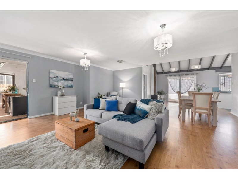 22 Tifera Circle, Kallaroo WA 6025