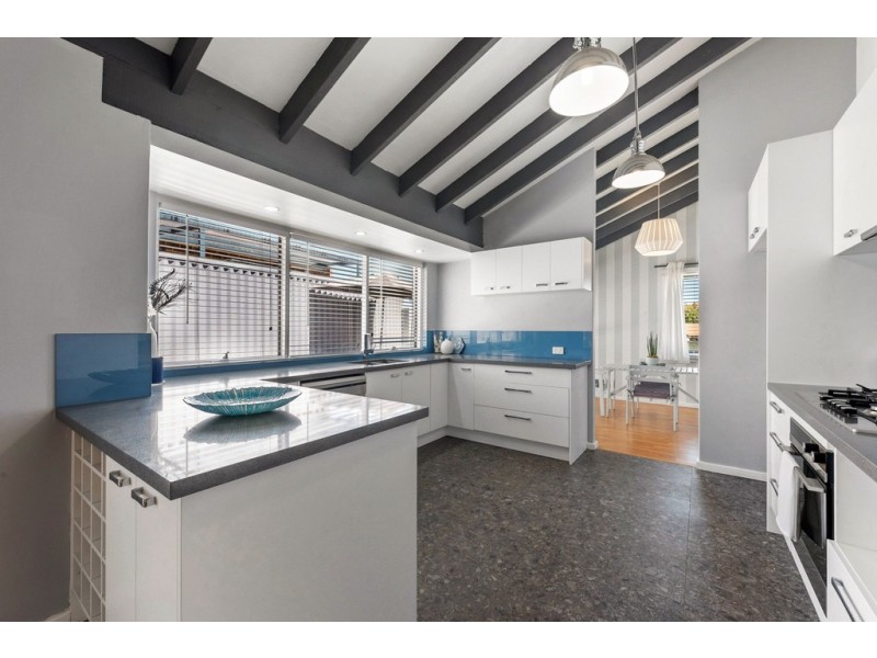 22 Tifera Circle, Kallaroo WA 6025