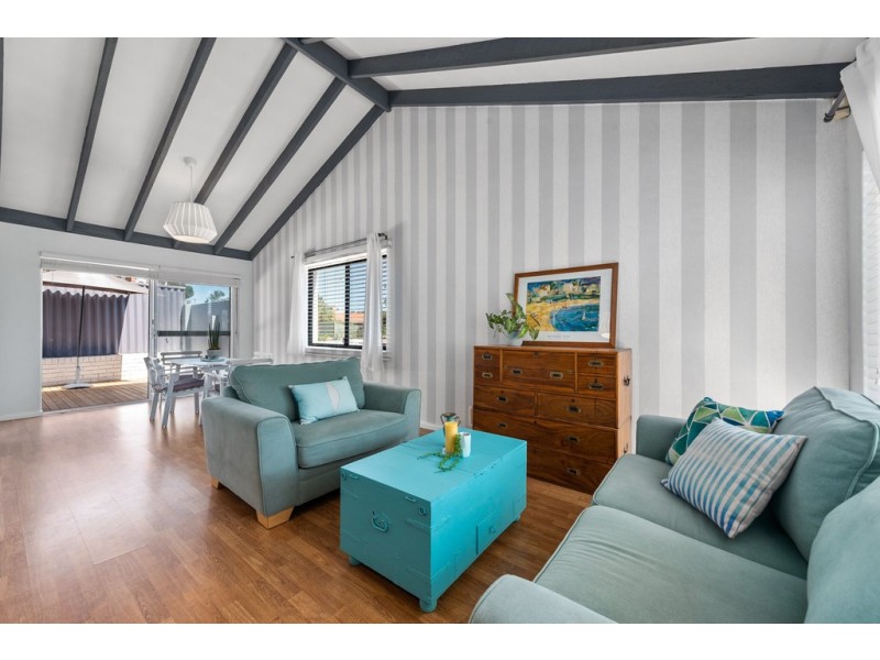 22 Tifera Circle, Kallaroo WA 6025