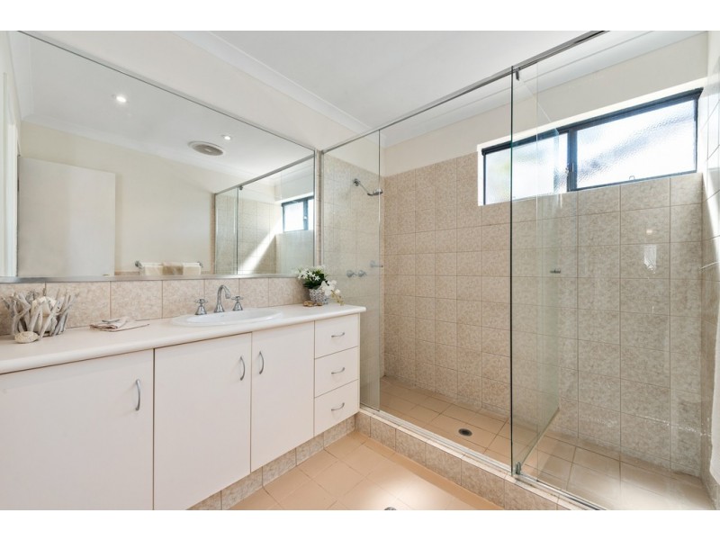 22 Tifera Circle, Kallaroo WA 6025