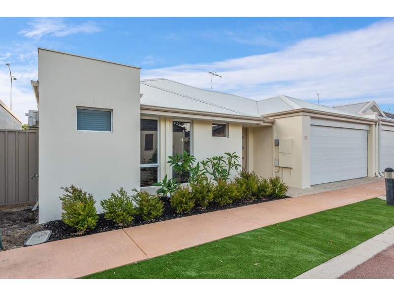 22/15 Crosthwait Circle, Tapping WA 6065