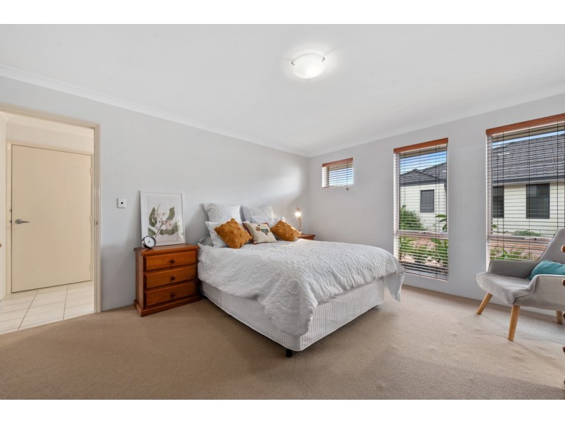 22/15 Crosthwait Circle, Tapping WA 6065