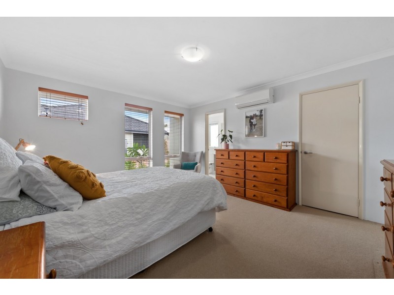 22/15 Crosthwait Circle, Tapping WA 6065