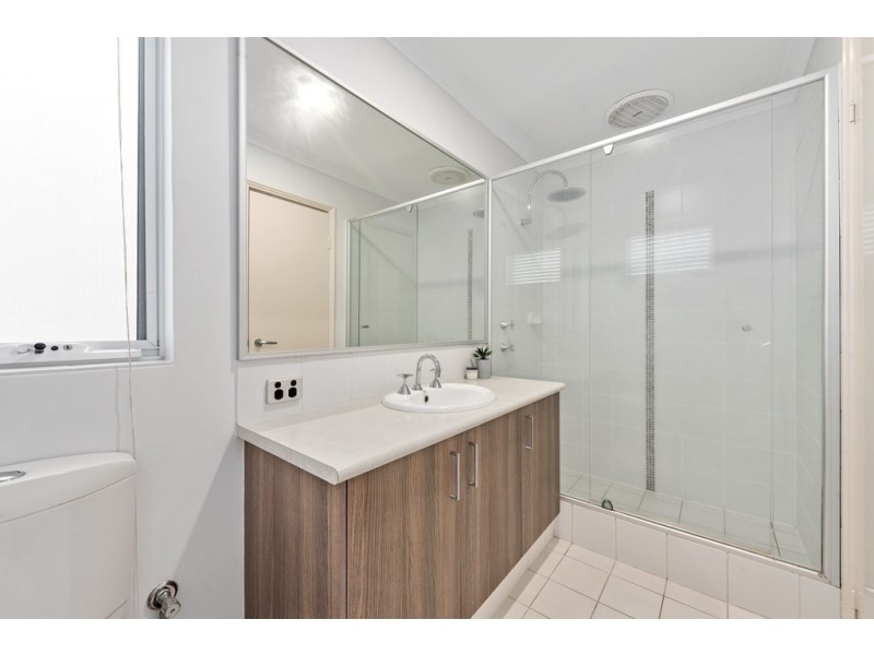 22/15 Crosthwait Circle, Tapping WA 6065