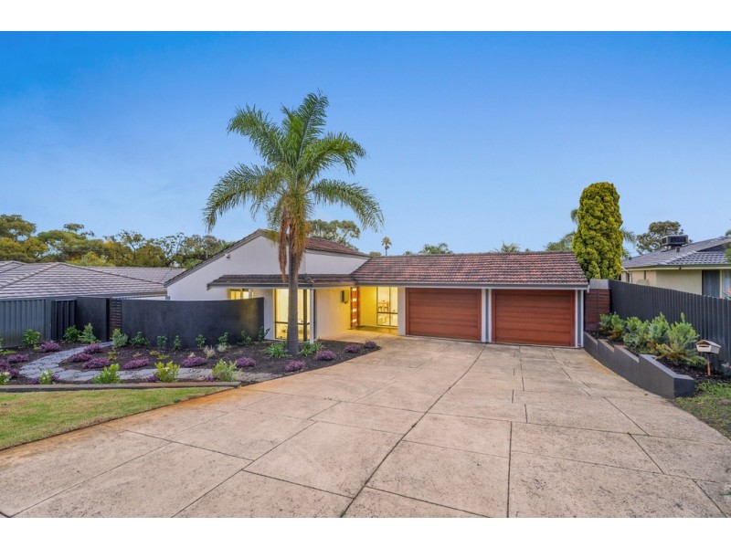 26 Durban Crescent, Kingsley WA 6026