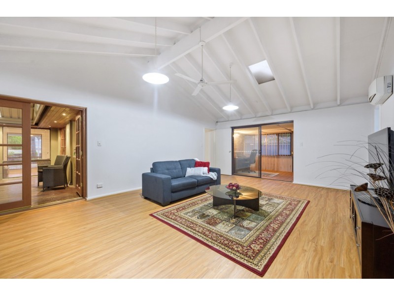 26 Durban Crescent, Kingsley WA 6026