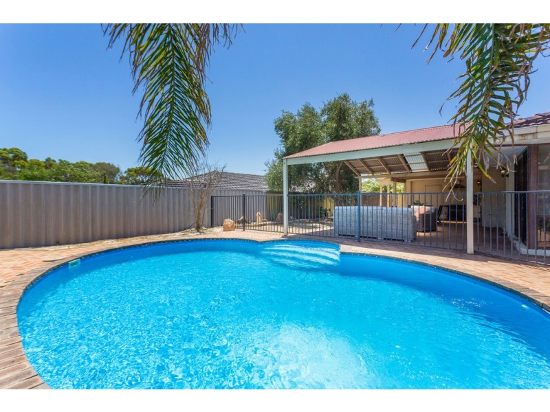 5 Balmoral Way, Kallaroo WA 6025