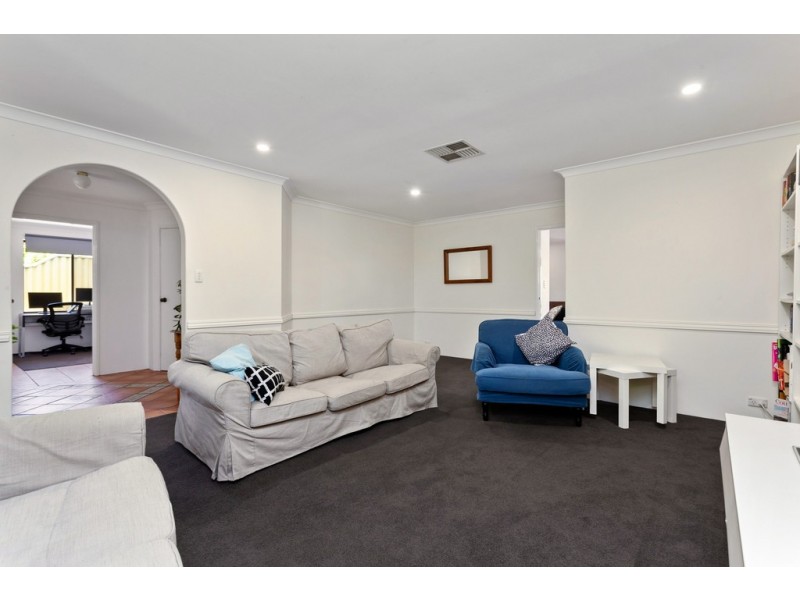 5 Balmoral Way, Kallaroo WA 6025