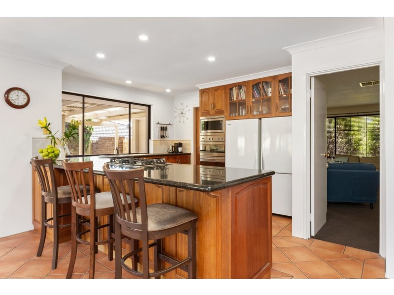 5 Balmoral Way, Kallaroo WA 6025