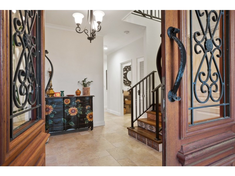 32 Karrinyup Road, Trigg WA 6029