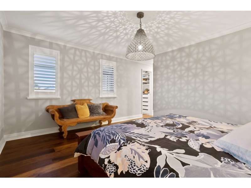 32 Karrinyup Road, Trigg WA 6029