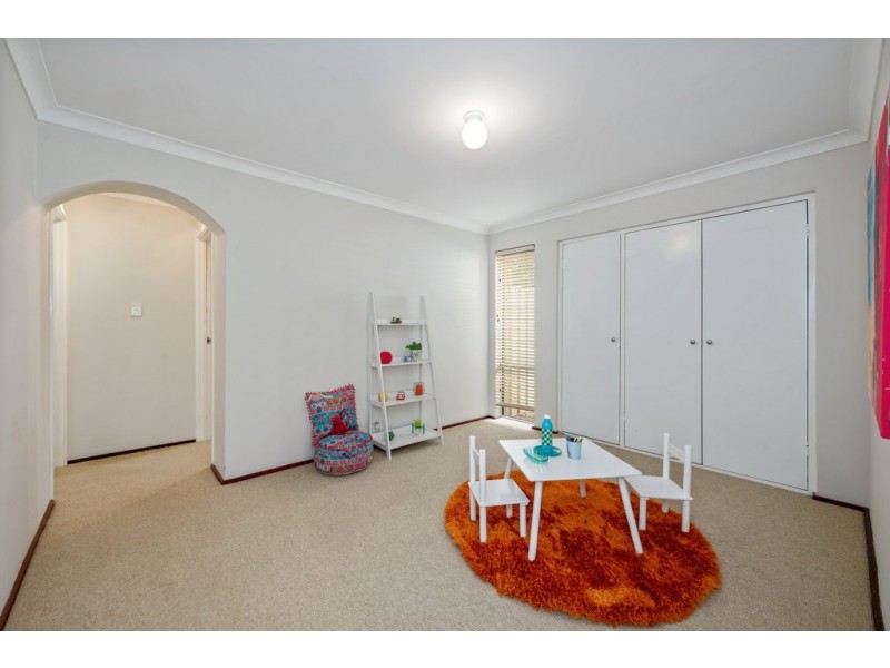 15 Johns Wood Drive, Kingsley WA 6026